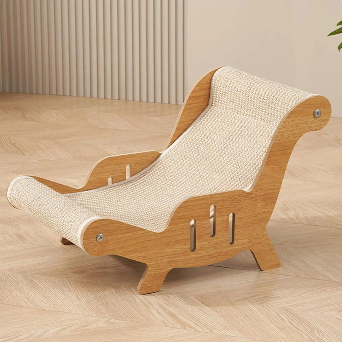 Chaise pour chat en bois